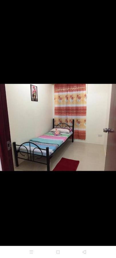 Urban Deca Tondo Manila By Gracey'S Place Unit 3 Экстерьер фото